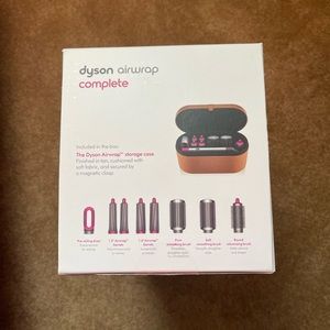 Dyson Airwrap Complete Styler —- used only ONCE